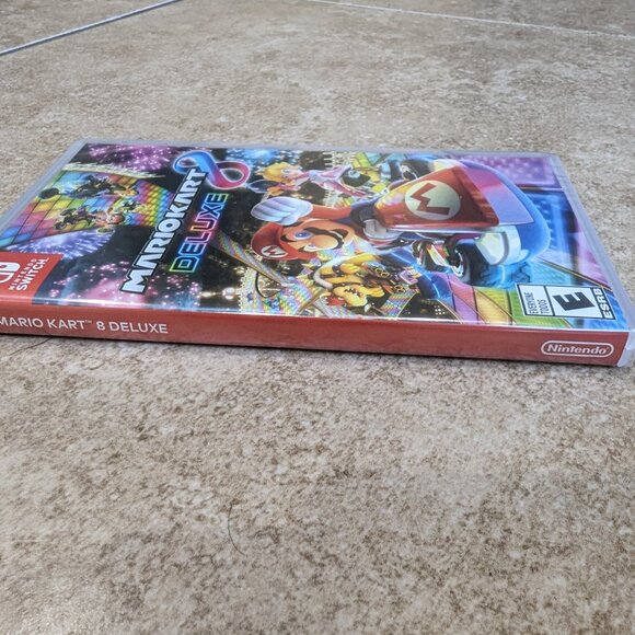 Mario Kart 8 Deluxe Nintendo Switch Game Physical Cartridge Brand New Mariokart - Picture 6 of 9